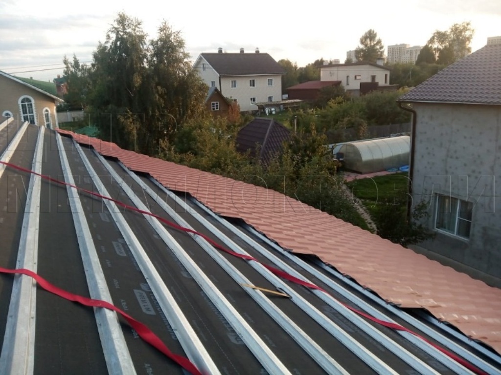 Металлочерепица Геркулес 8004 терракотовый Стальной Бархат от Центра Металлокровли в Тюмени